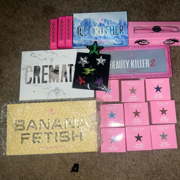 SOLD ON MERCARI - Picture 1 of 4